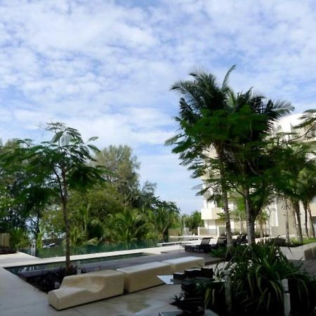 By The Sea@ Cozy Beachfront Home Batu Ferringhi Extérieur photo