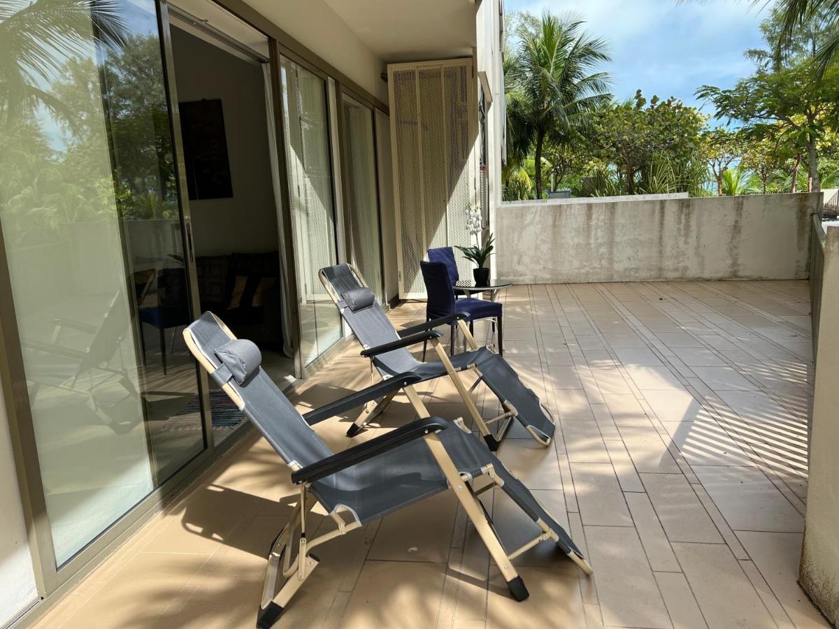 By The Sea@ Cozy Beachfront Home Batu Ferringhi Extérieur photo